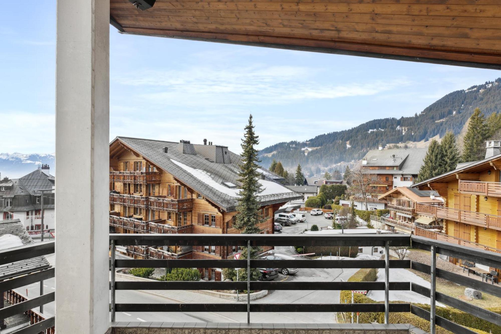 Triplex In Villars Centre With Parking Bagian luar foto