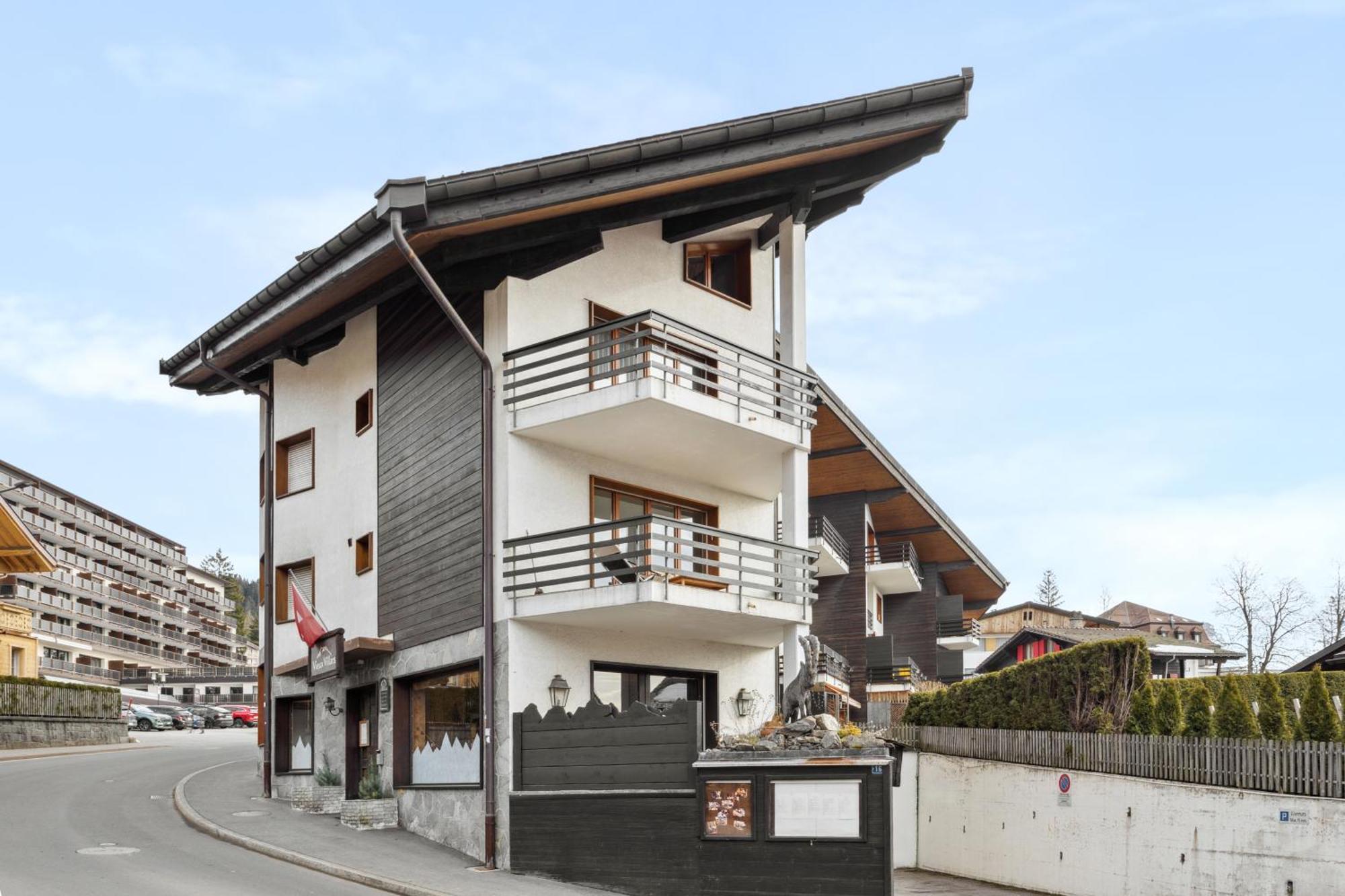 Triplex In Villars Centre With Parking Bagian luar foto
